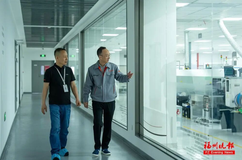 福州晚报专访睿能电子副总经理王开伟：工业自动化生产不靠人盯，制造业迎来新变化(图2)